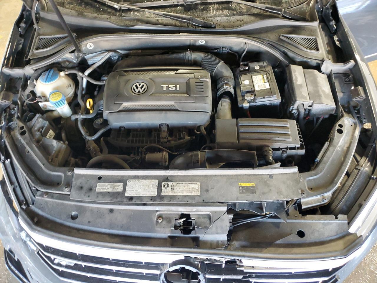 2017 Volkswagen Passat R-line