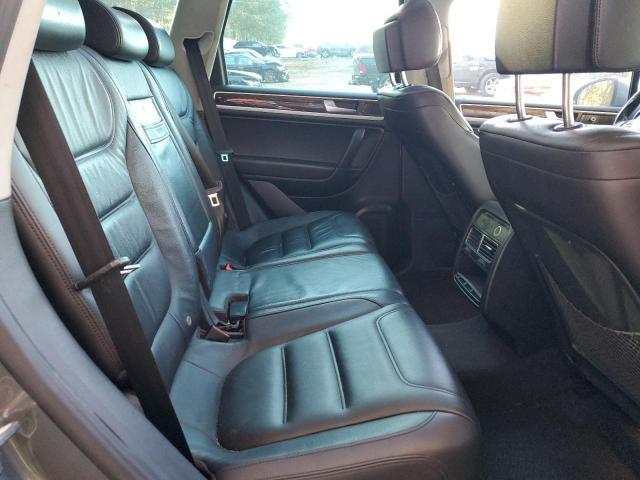 2014 Volkswagen Touareg V6