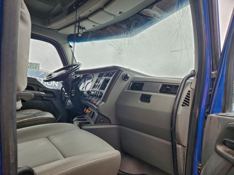 2019 Kenworth Construction T880