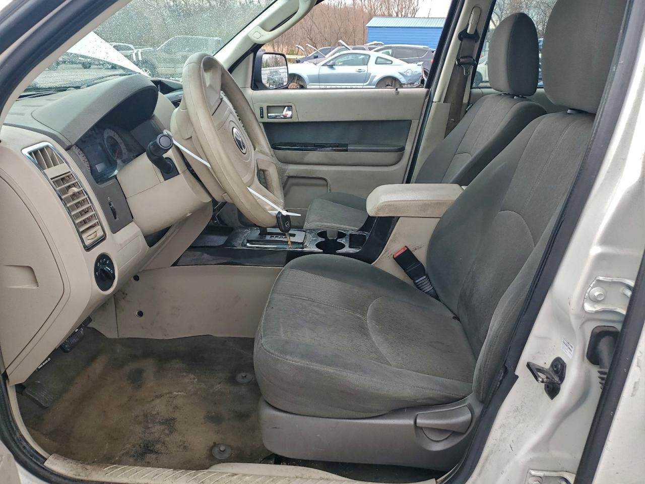 2011 Mazda Tribute i