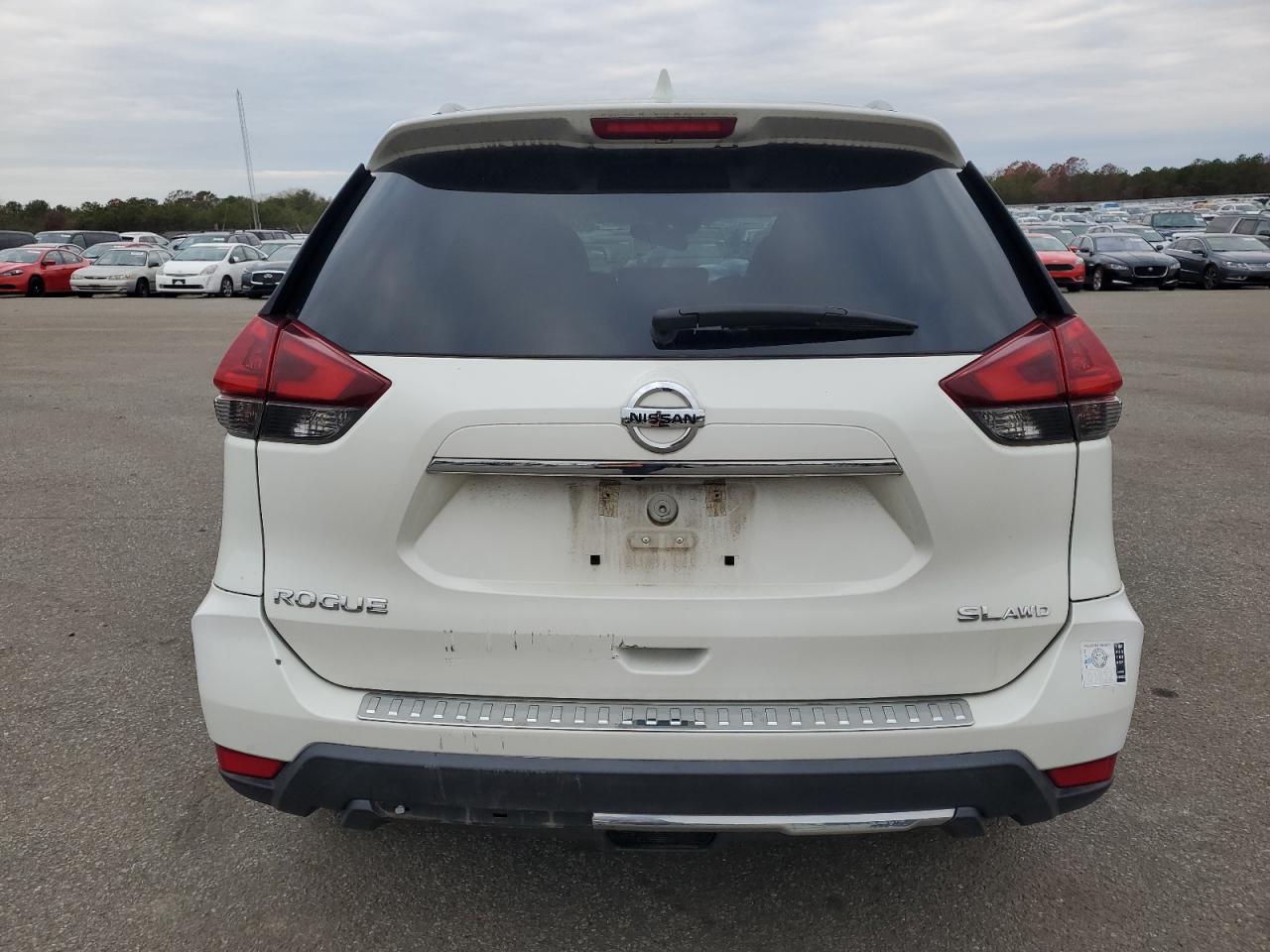 2018 Nissan Rogue s