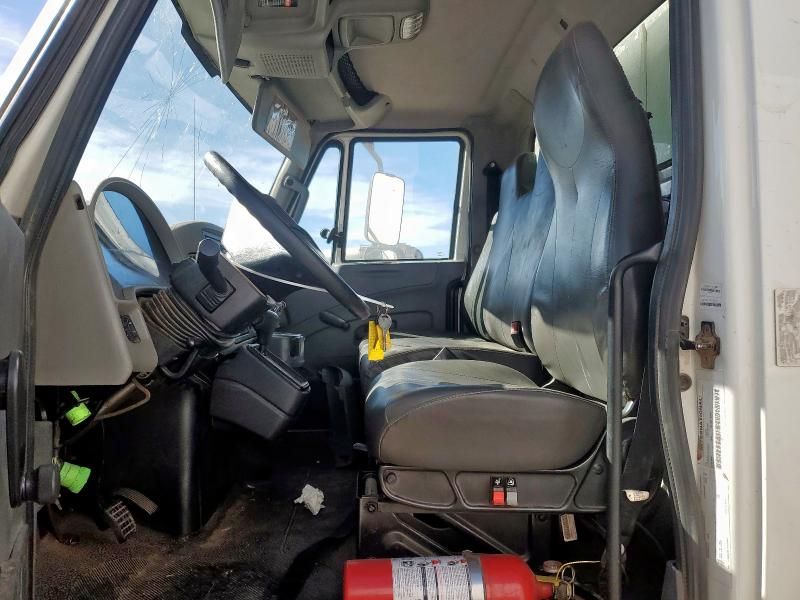 2019 International 4300 box Truck