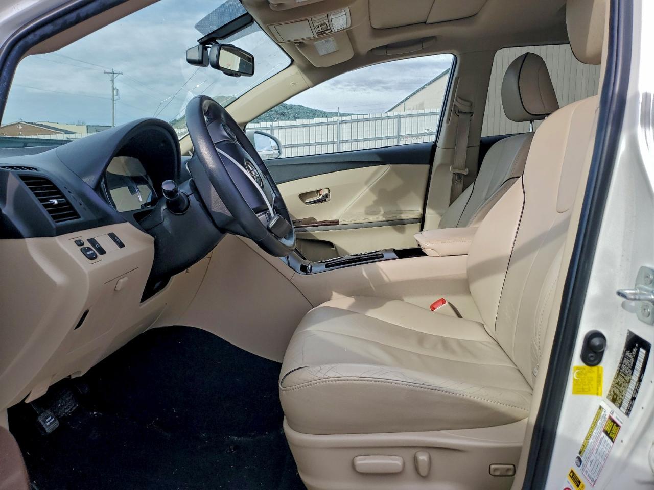 2013 Toyota Venza le