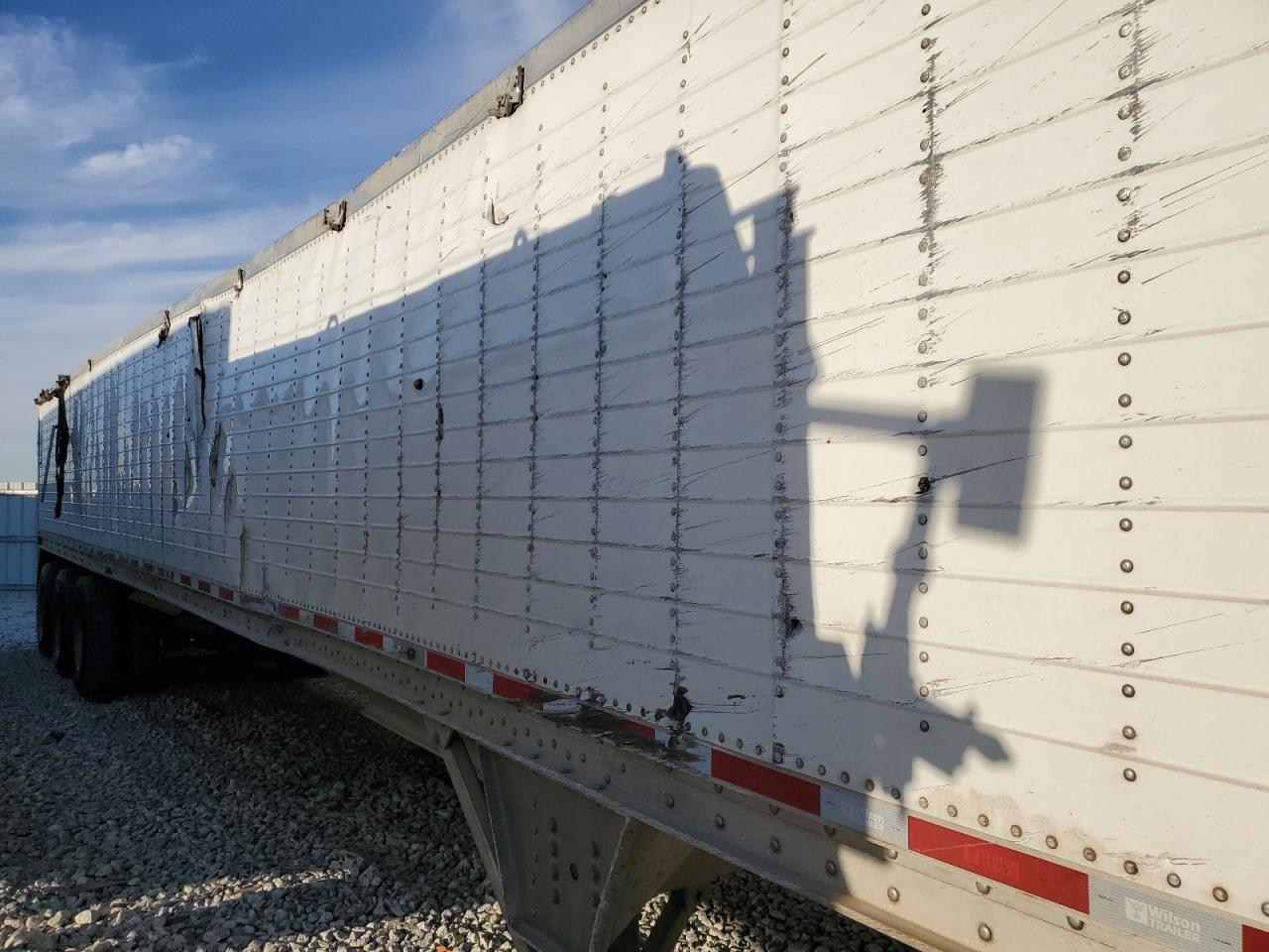 2022 Wilson DWH-650 Grain Trailer