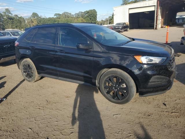 2022 Ford Edge se