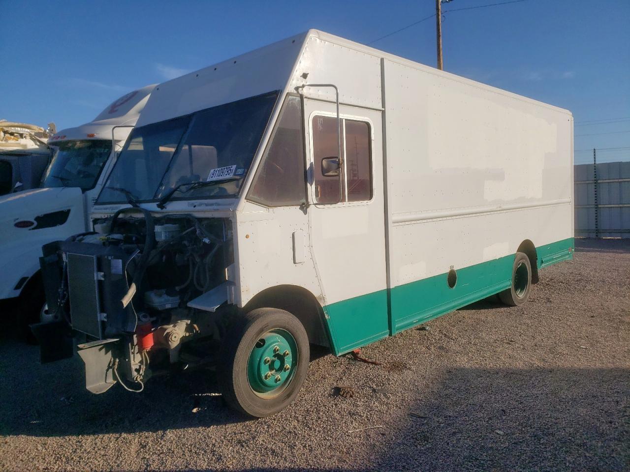 2015 Freightliner MT45 Delivery Truck