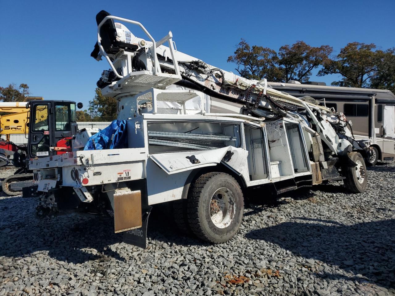 2024 International HV507 Digger Derrick Truck