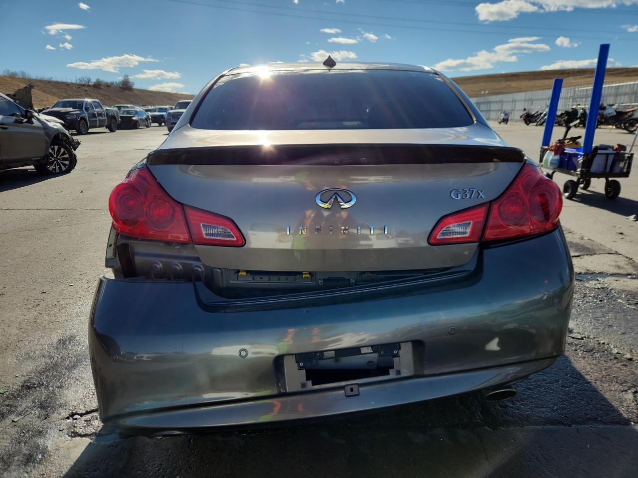 2010 Infiniti G37