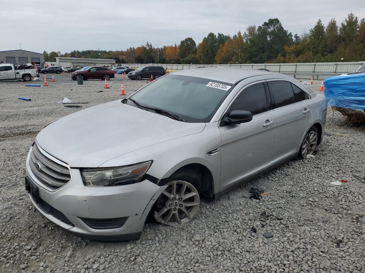2013 Ford Taurus se