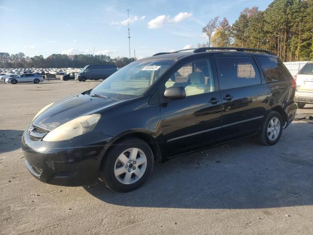 2008 Toyota Sienna ce 7-passenger