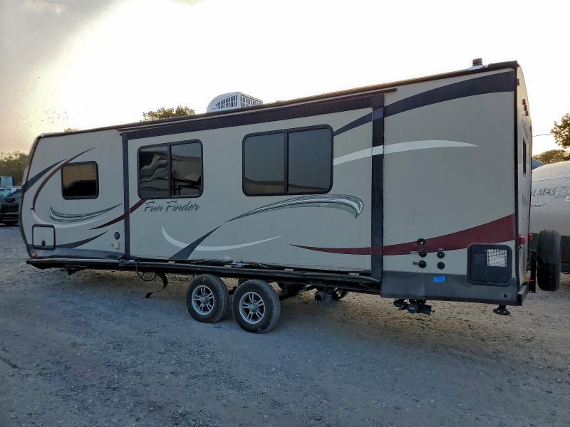 2015 Cruisers Yachts Trailer