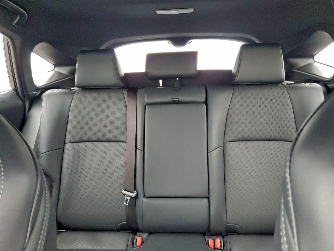 2024 Toyota Venza le