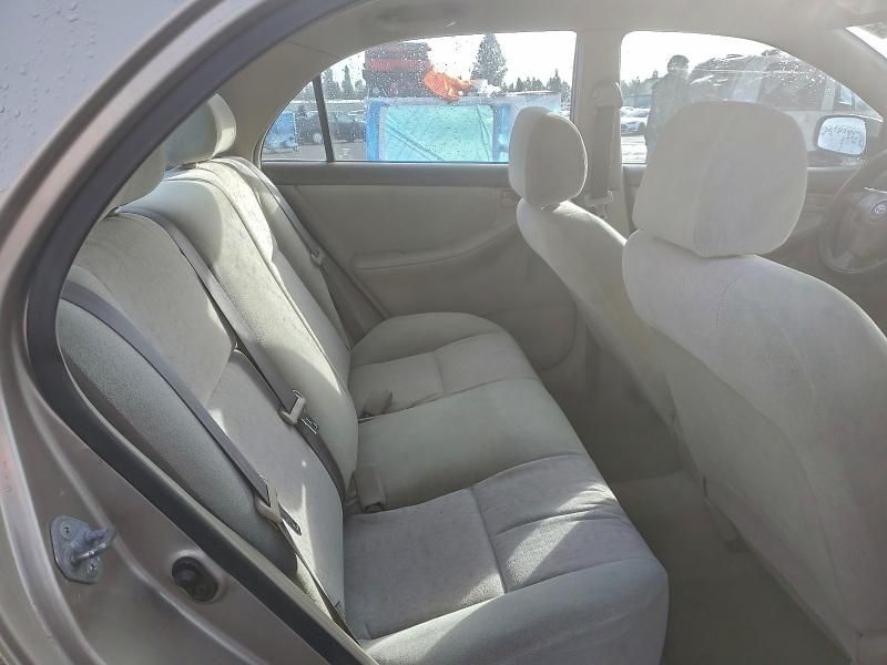 2004 Toyota Corolla ce