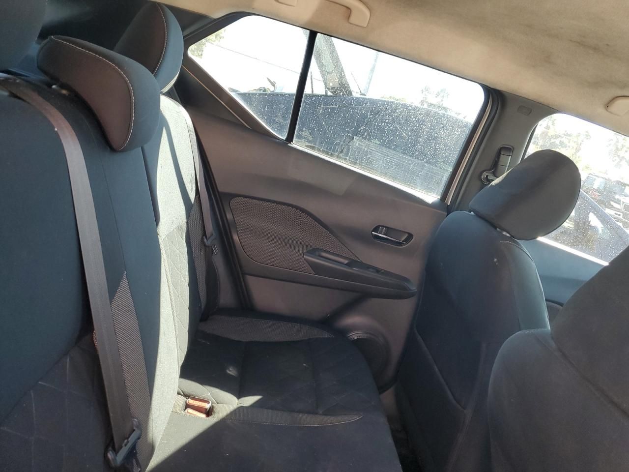 2018 Nissan Kicks sv