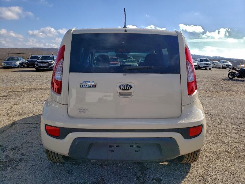 2013 KIA Soul +