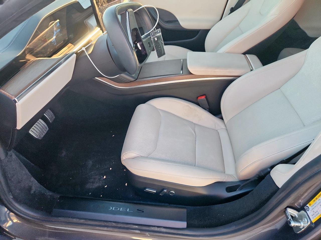 2022 Tesla Model s