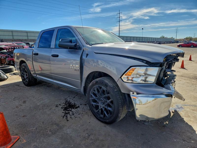 2022 Dodge Ram 1500 Classic slt