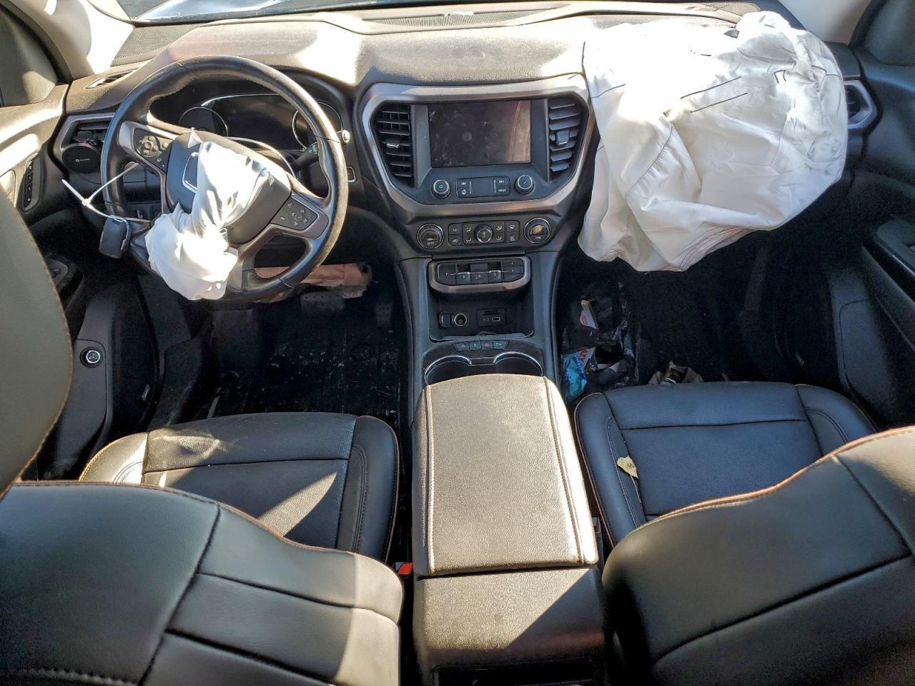 2022 GMC Acadia AT4