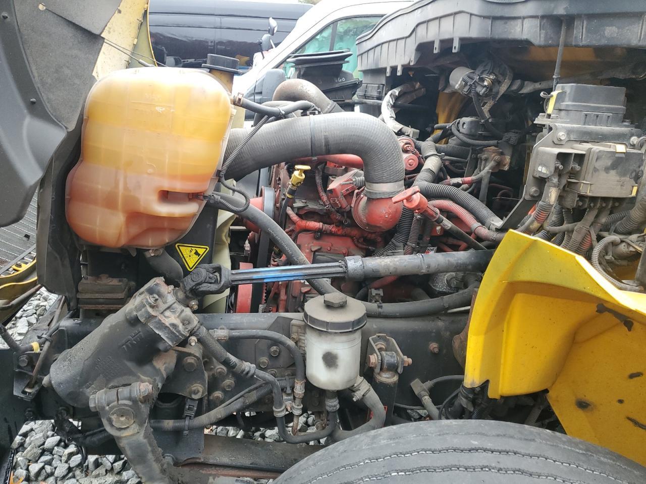 2018 International Durastar 4300