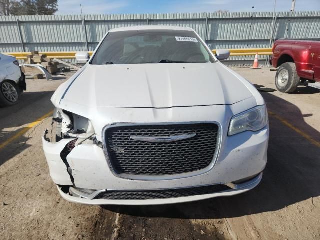 2015 Chrysler 300 Limited