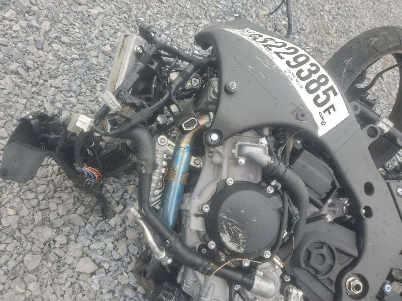 2024 Kawasaki ZX1002 L