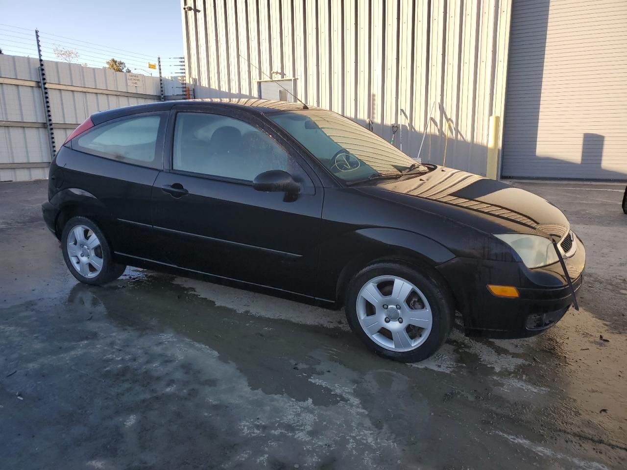 2005 Ford Focus ZX3