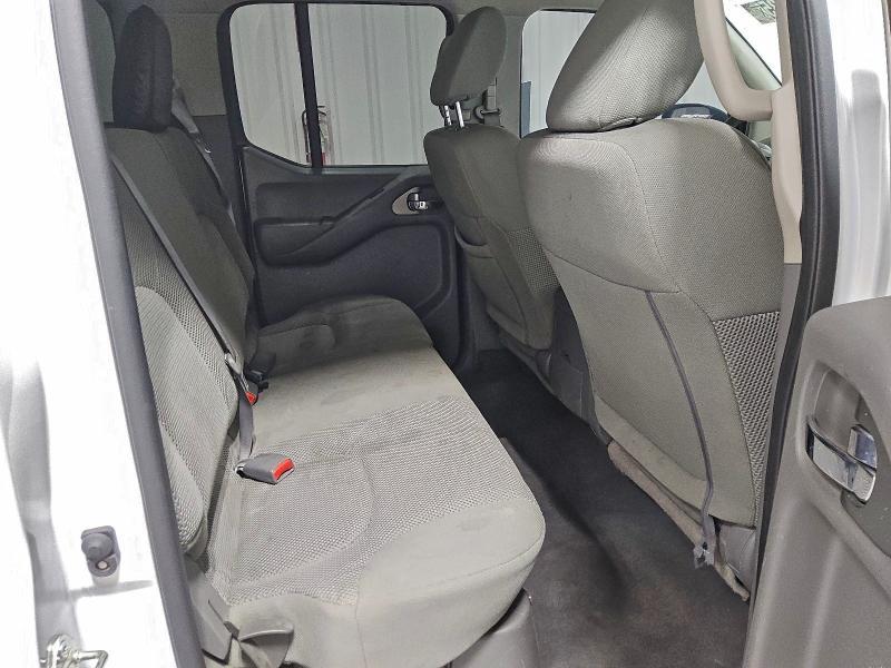2020 Nissan Frontier SV
