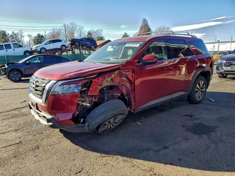 2023 Nissan Pathfinder sl
