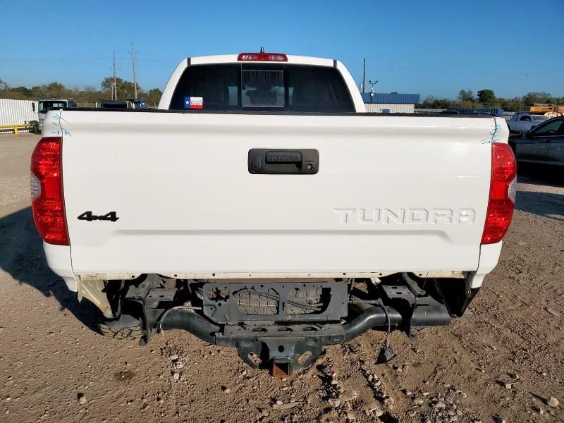 2020 Toyota Tundra Double cab sr