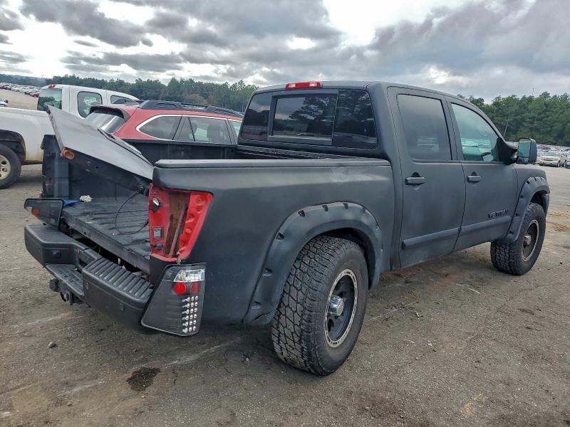 2005 Nissan Titan