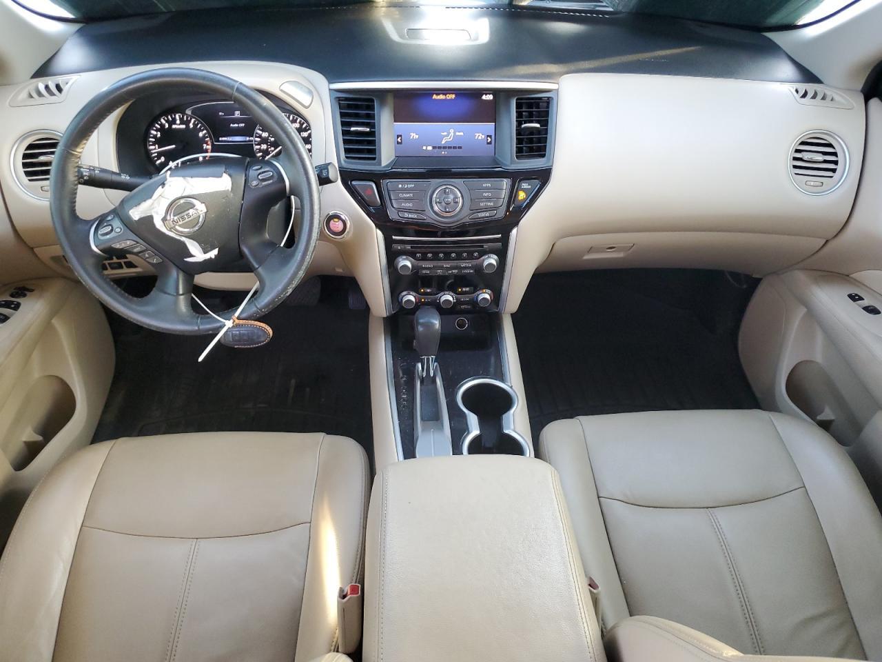 2017 Nissan Pathfinder s