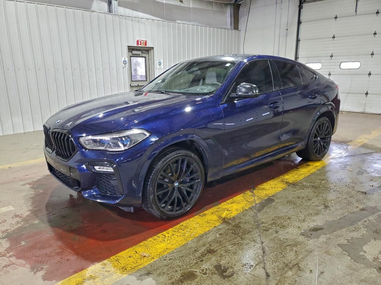 2021 BMW X6 M50i