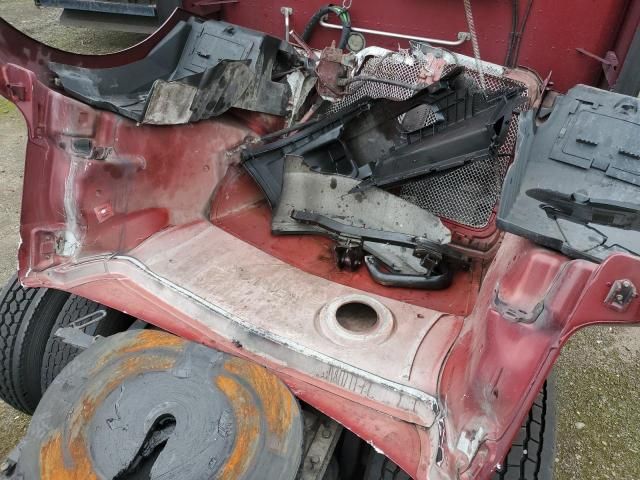 2019 Kenworth T680 Semi Truck