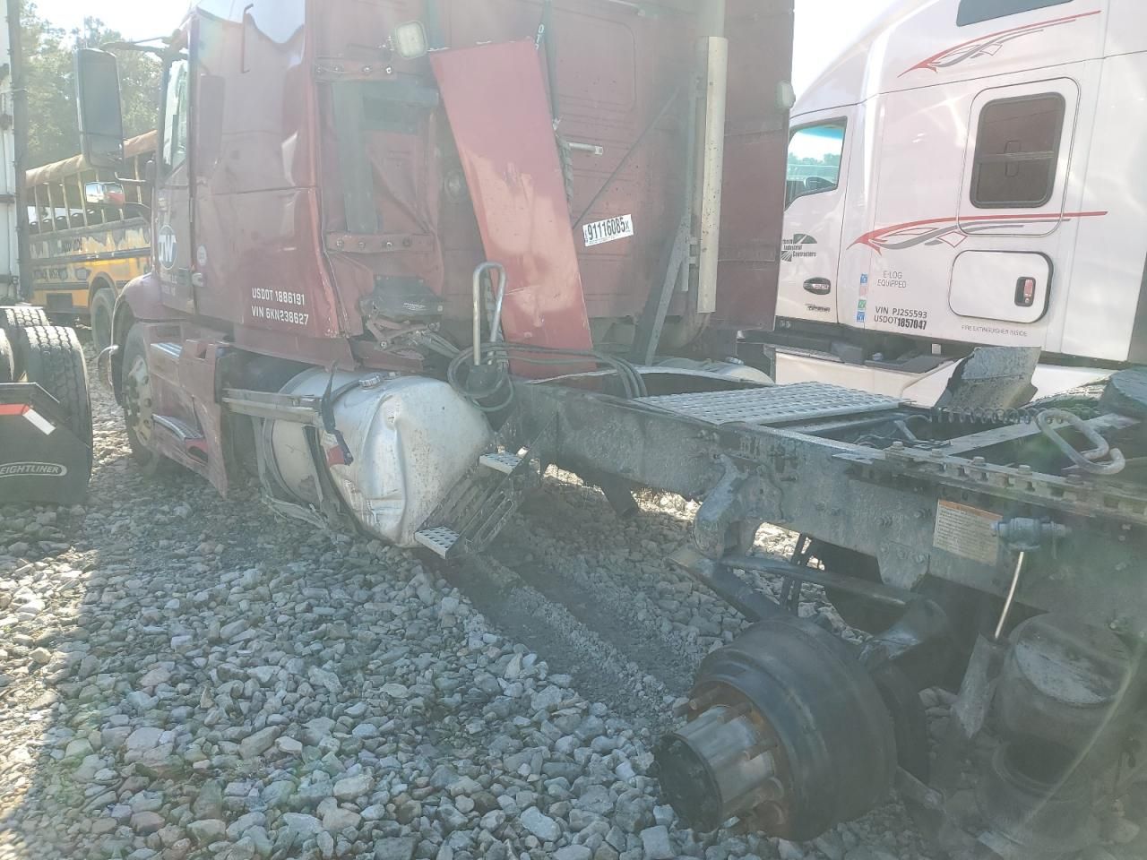 2019 Volvo VNR Semi Truck