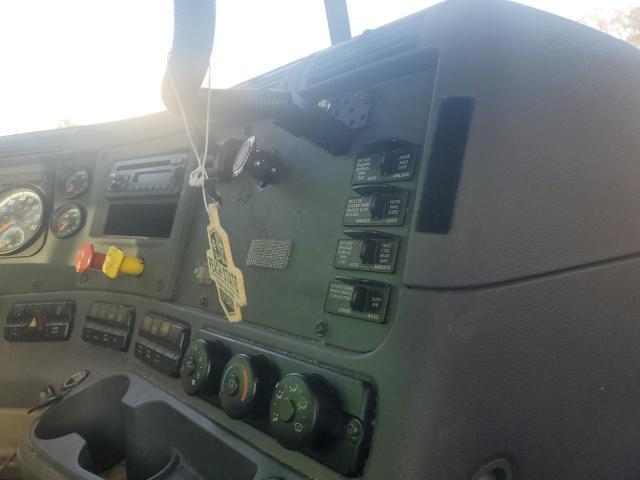 2016 Freightliner Cascadia 125 Semi Truck