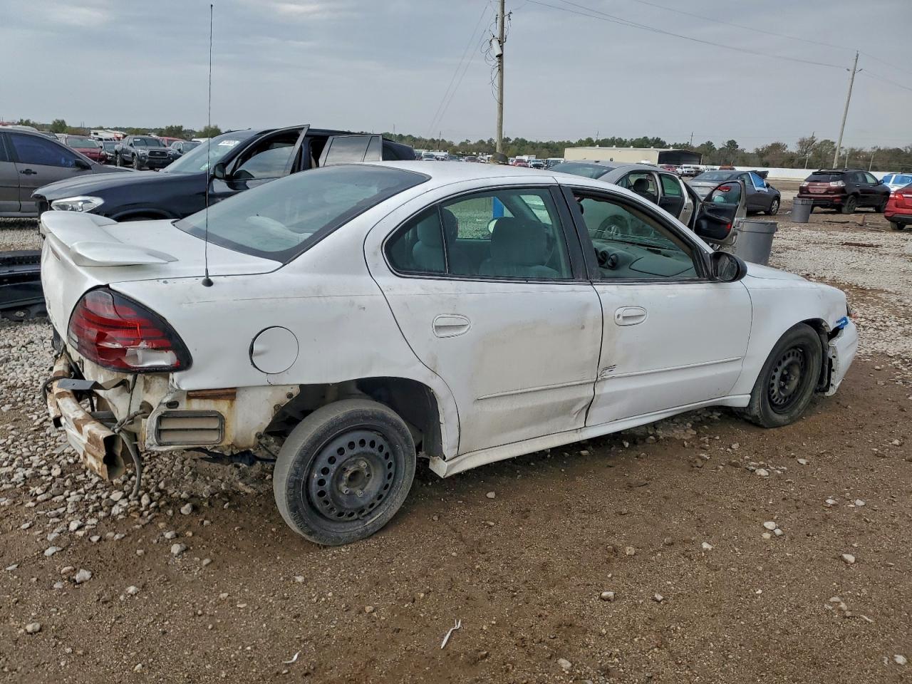2004 Pontiac Grand am SE1