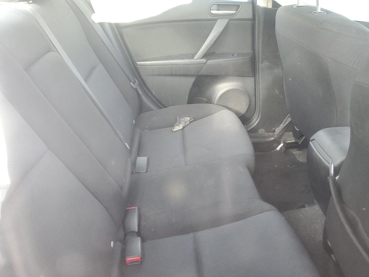 2010 Mazda 3 I