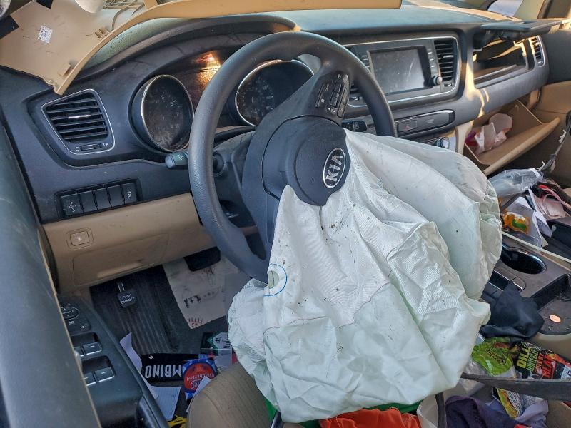 2019 KIA Sedona lx