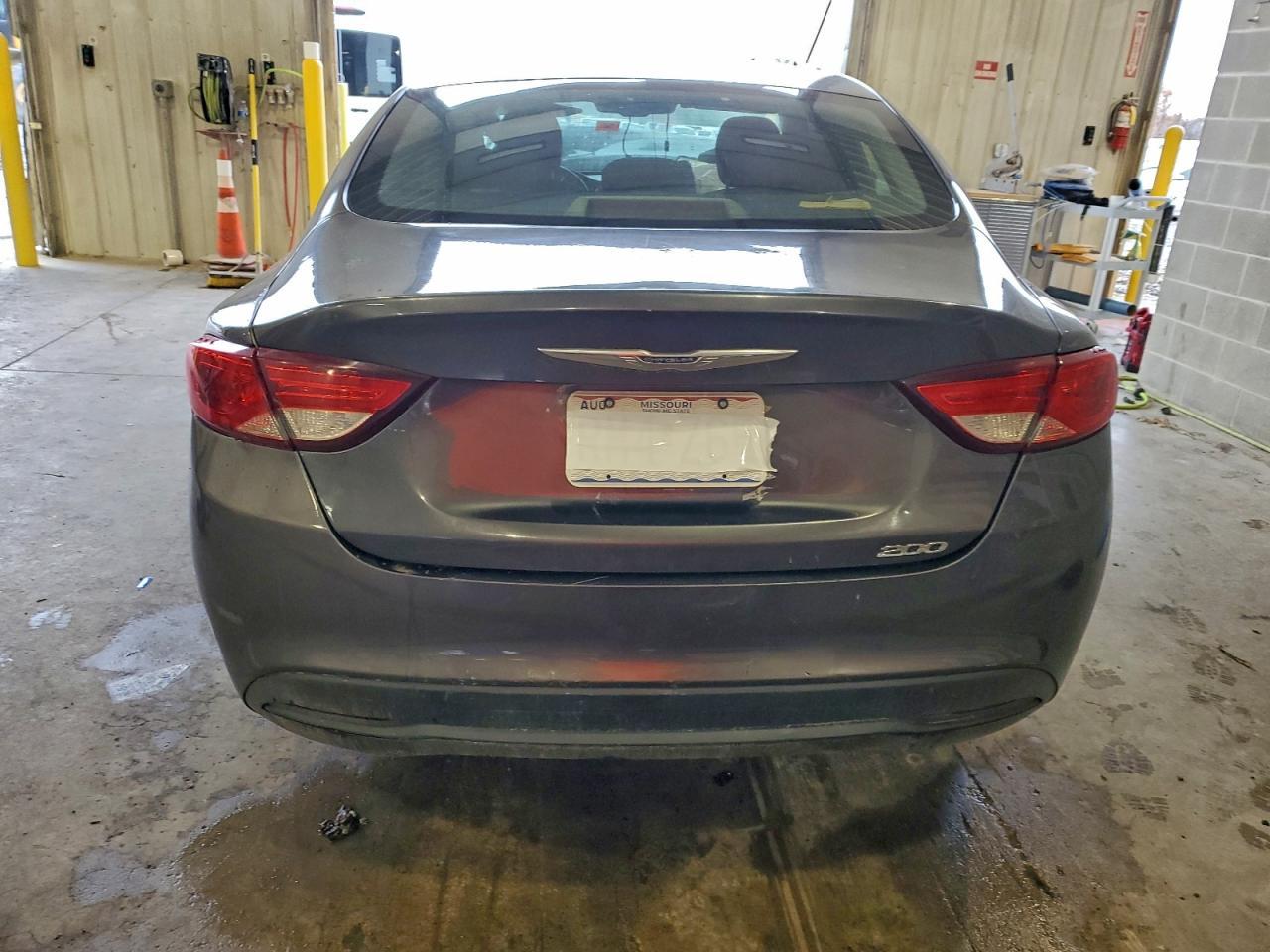 2015 Chrysler 200 lx