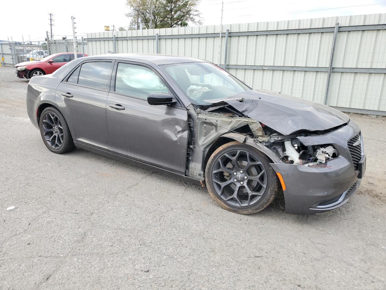 2020 Chrysler 300 Touring