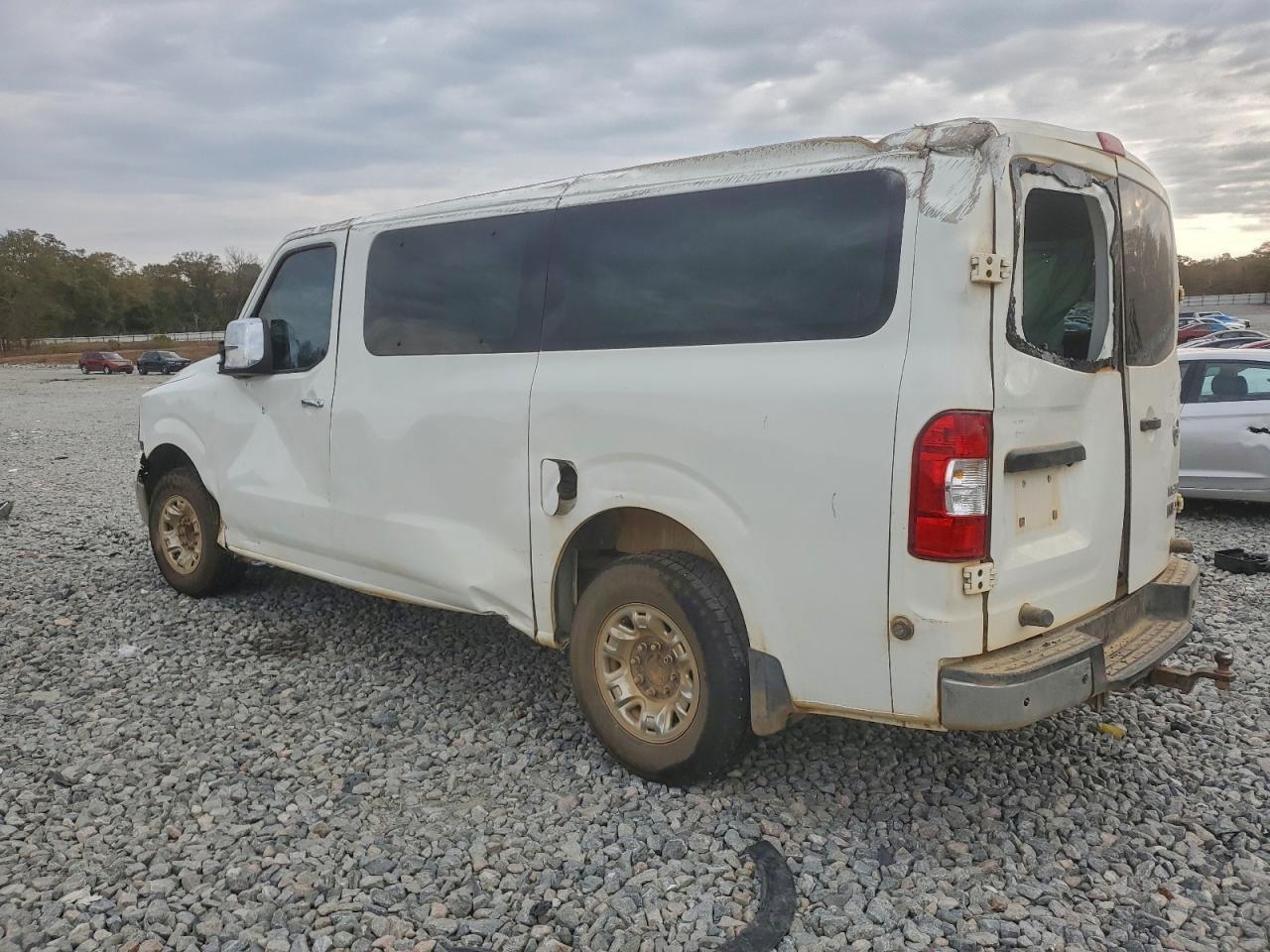 2016 Nissan NV 3500 S
