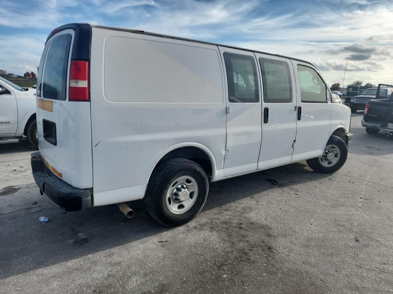 2013 Chevrolet Express G2500 Utility / Service Van