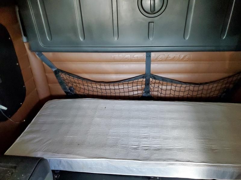 2021 Freightliner Cascadia 126 Semi Truck