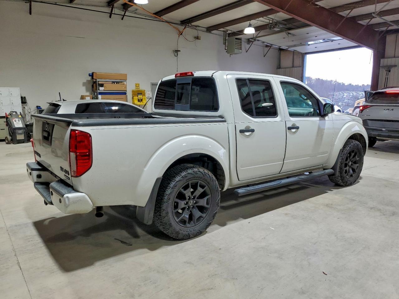 2018 Nissan Frontier s