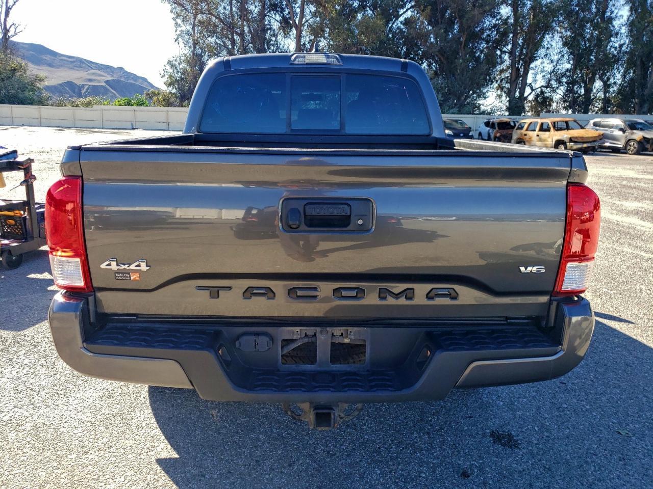 2017 Toyota Tacoma Double cab