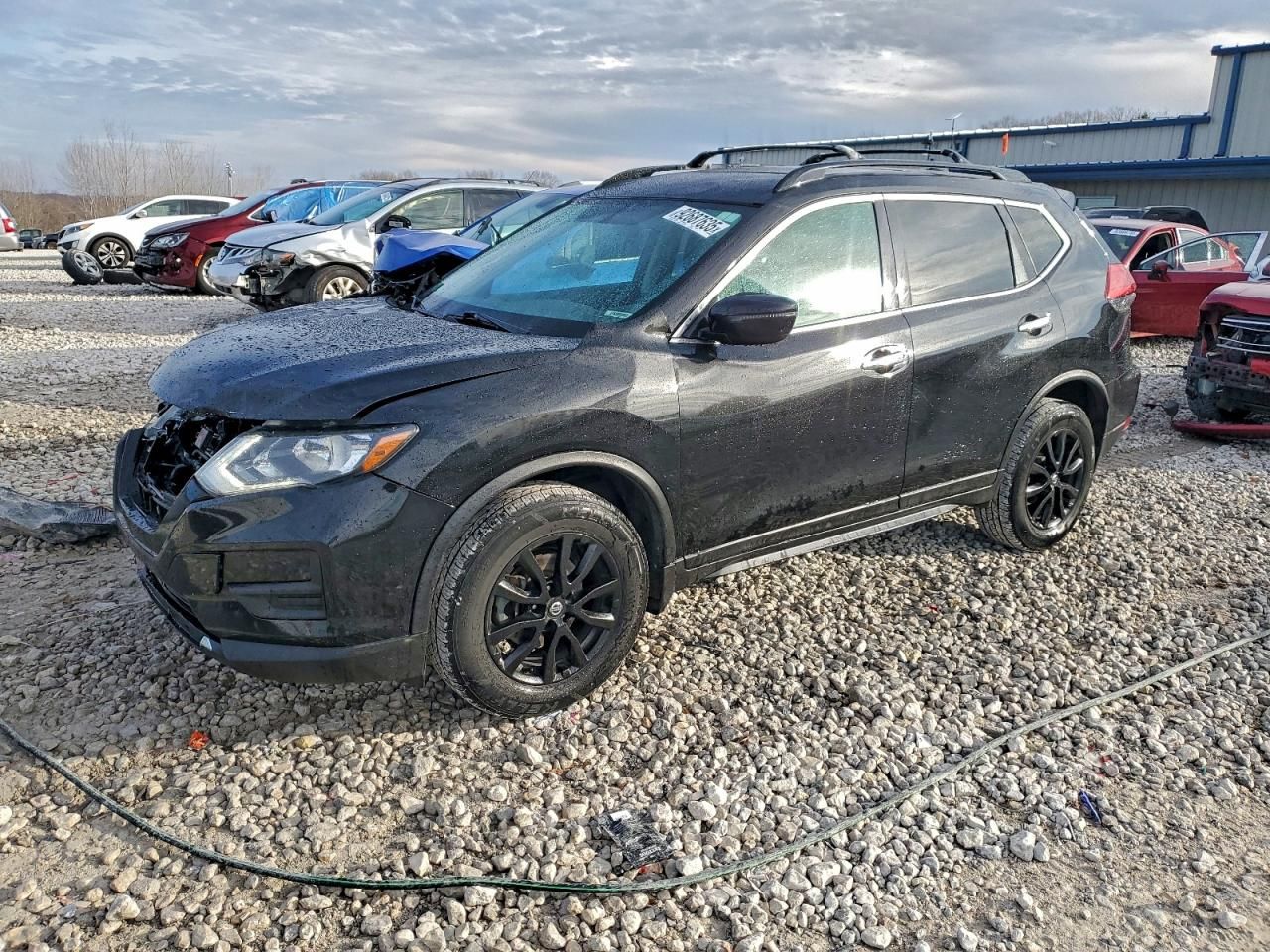 2017 Nissan Rogue sv