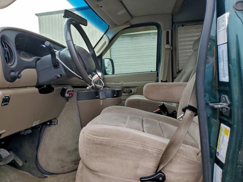 2008 Ford Econoline E250 van