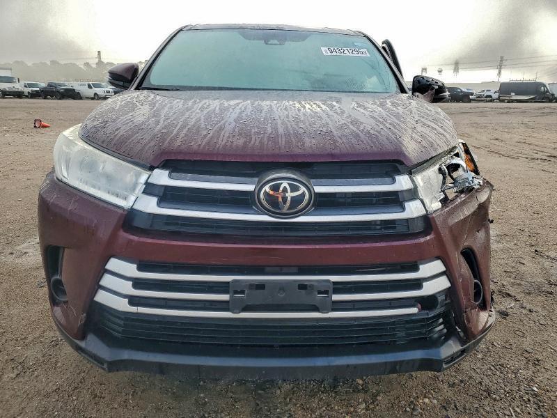 2019 Toyota Highlander le
