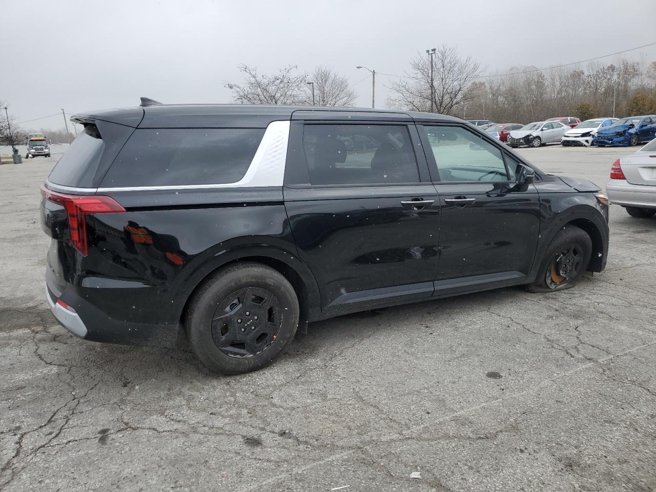 2026 KIA Carnival lx
