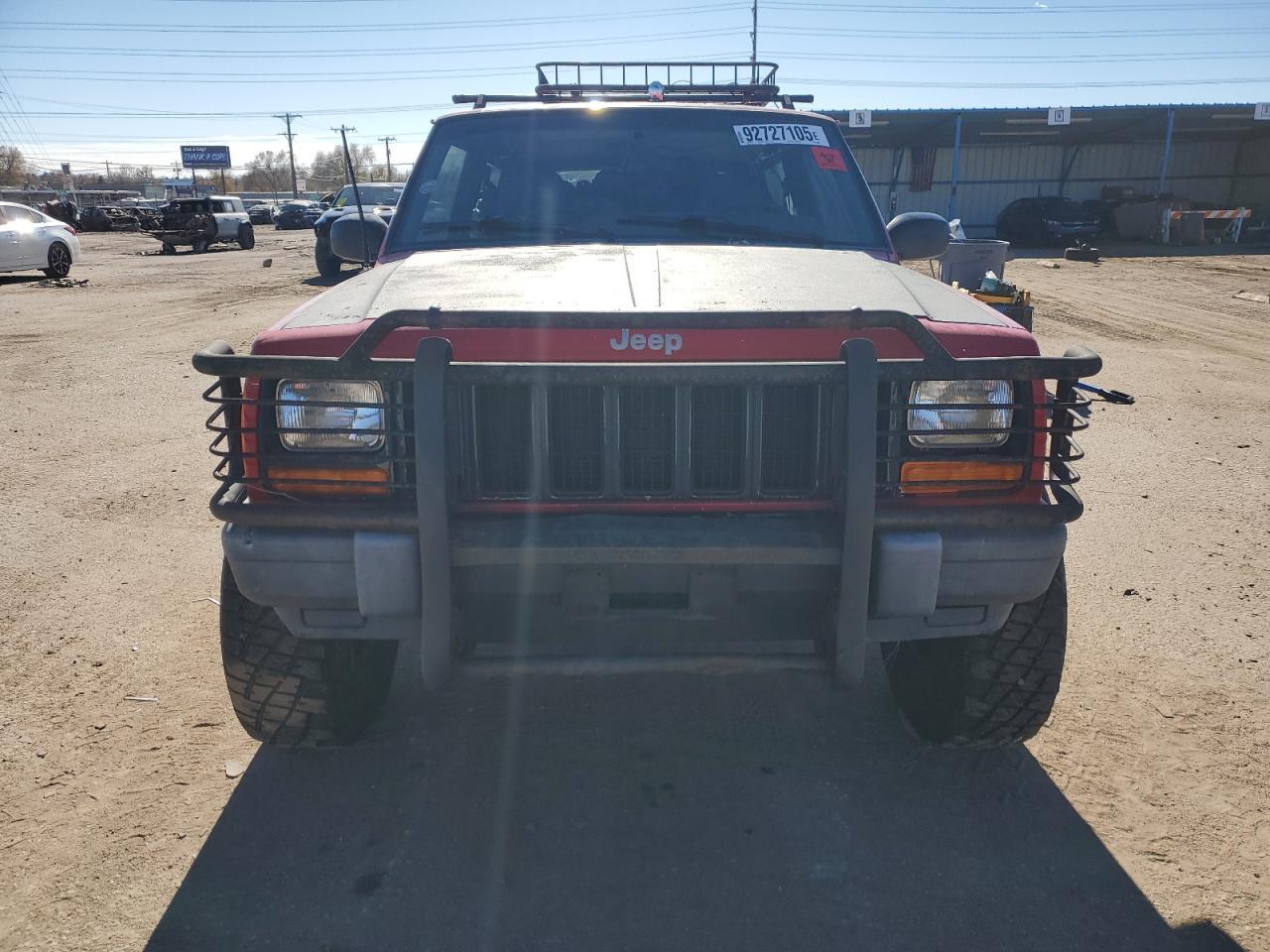 1999 Jeep Cherokee se